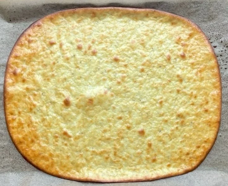 Delicious cottage cheese flatbread made with just two ingredients.